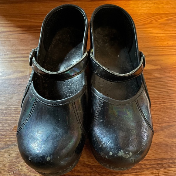 Oiled Black Dansko Marcelle Mary-Jane Style Clogs size 39 - Picture 1 of 2